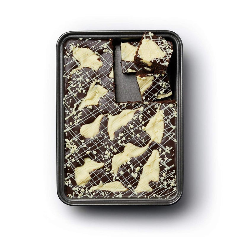 ماستر كلاس صينية خبز/براونيز غير لاصقة من ماستر كلاس، لون كربوني، رمادي، 27 × 20 × 3.5 سم - Image 2